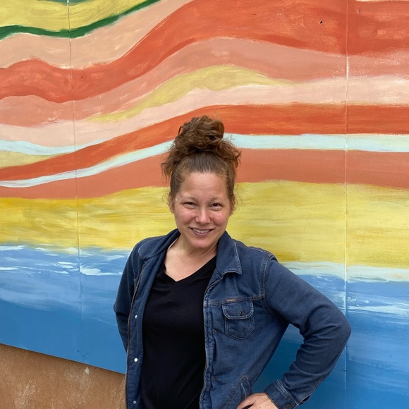 Meet your Posher, Amy - Picture 1 of 2